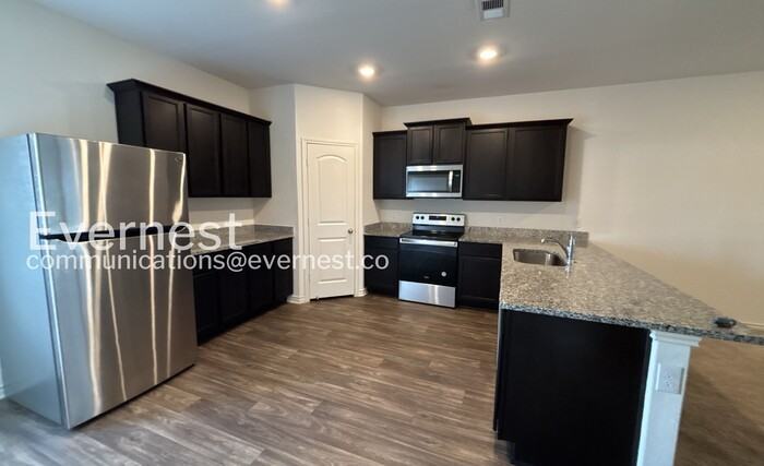 18808 Angie Vastano - Photo 4 of 22