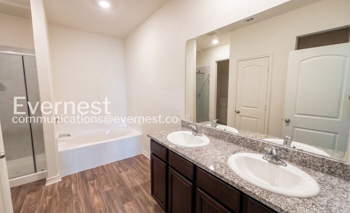 18808 Angie Vastano - Photo 6 of 22