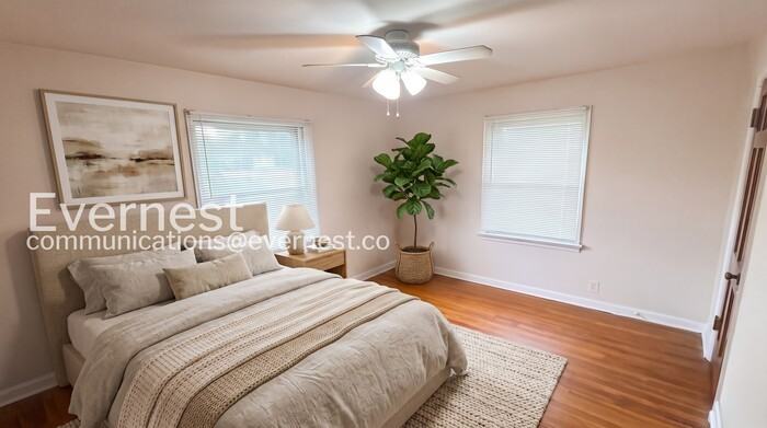 8313 Fay Dr - Photo 4 of 17