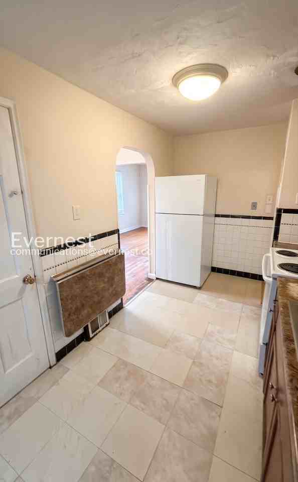 8313 Fay Dr - Photo 6 of 17