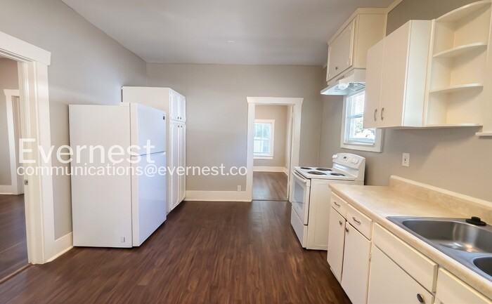 1007 Archer St - Photo 5 of 19