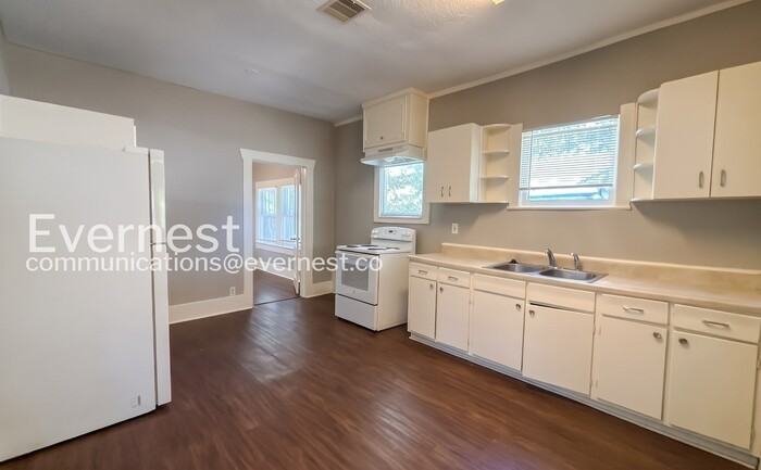 1007 Archer St - Photo 6 of 19