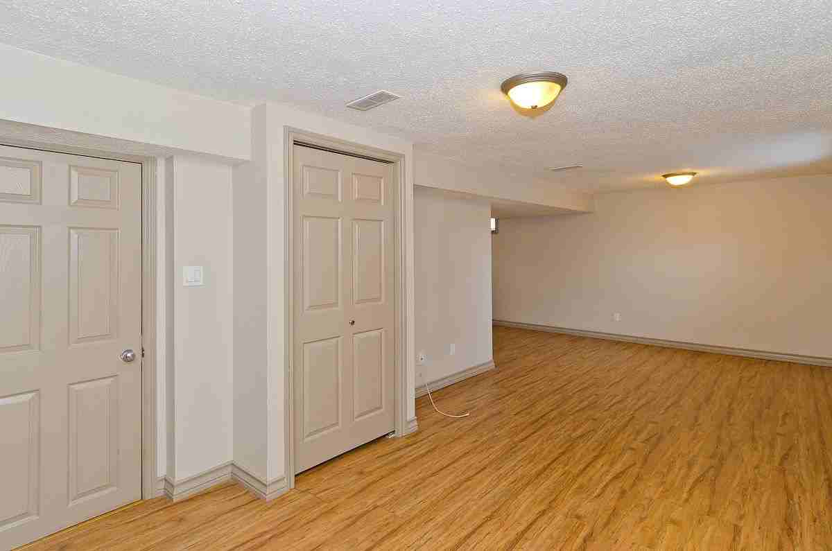 2609 44 St Se - Photo 3 of 14