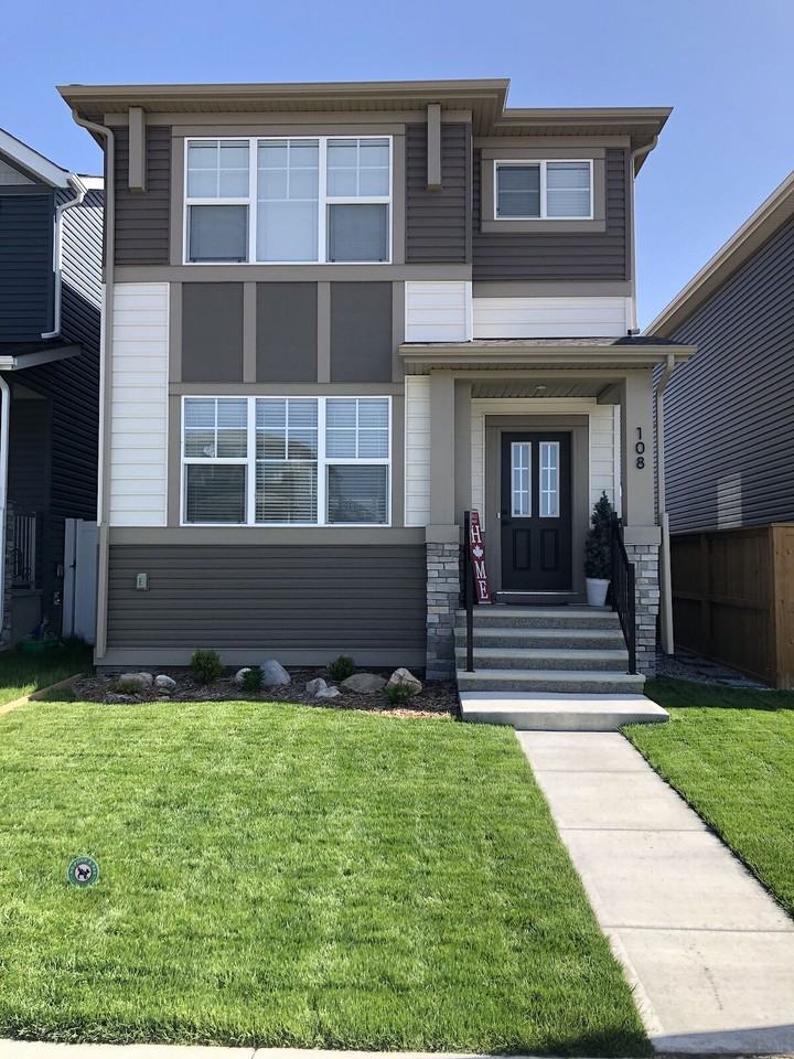 108 Legacy Glen Pl Se - Photo 2 of 26