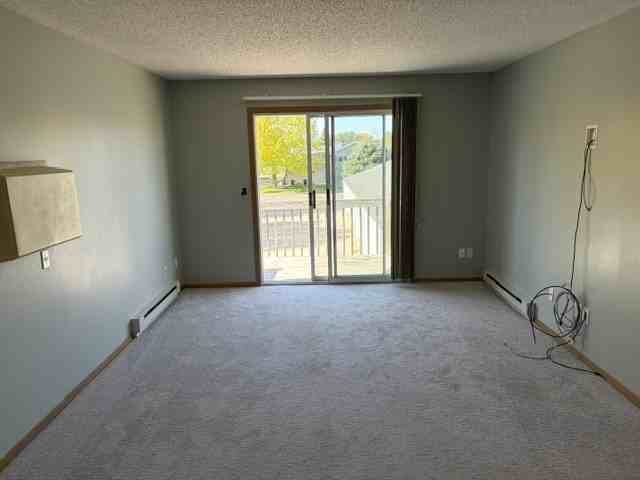 3820 7th St S #6 - Photo 5 of 9