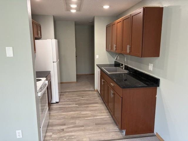 3820 7th St S #6 - Photo 6 of 9