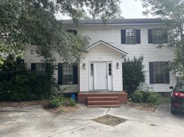 featured image of 506 S College St #B