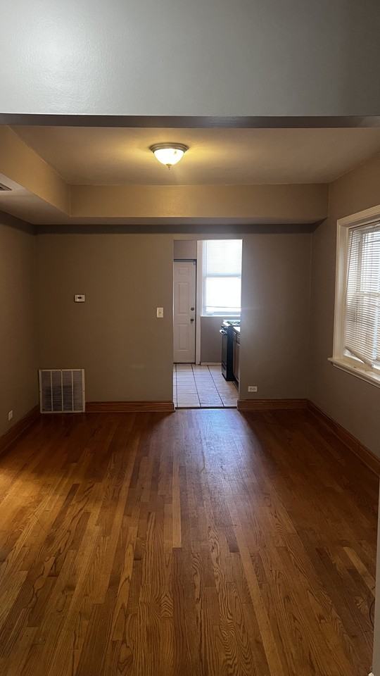 7928 S Langley Ave #1-1stFL - Photo 2 of 7