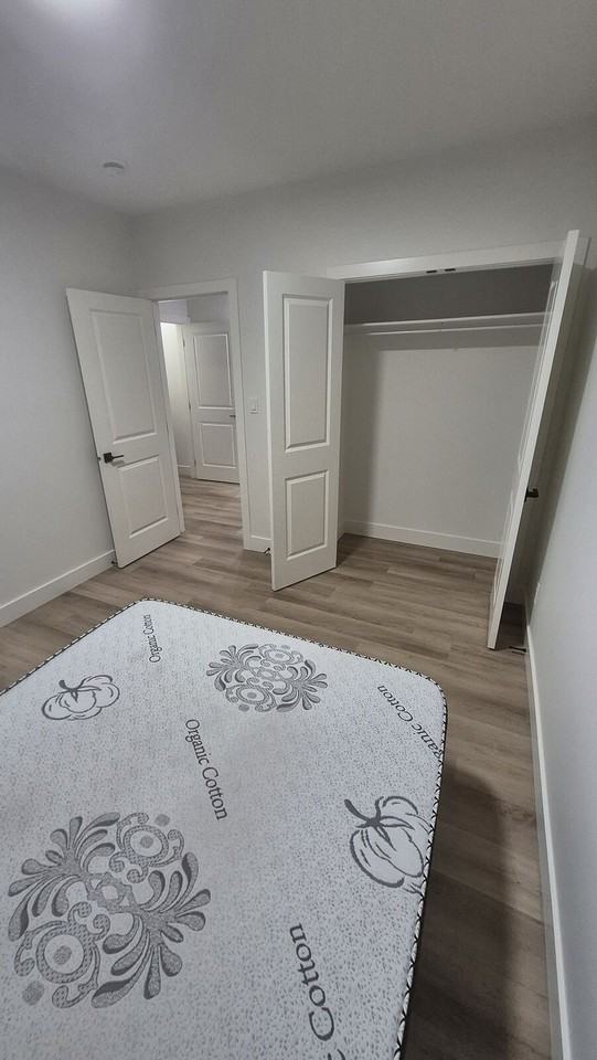 1527 208 St Nw - Photo 3 of 8