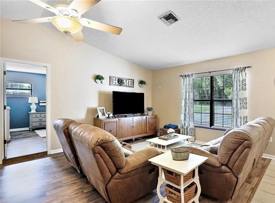 304 Thomas St #NA - Photo 5 of 19