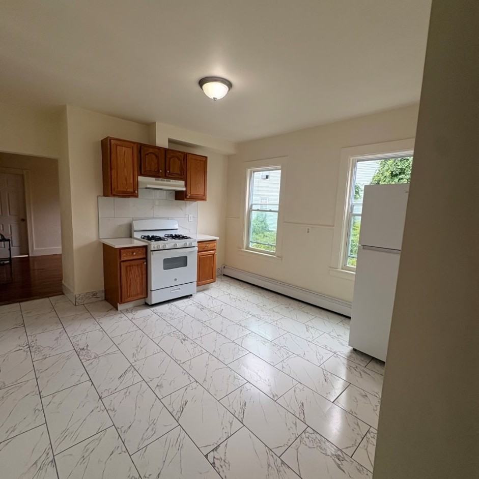 9 E Shelby St #2 - Photo 7 of 8