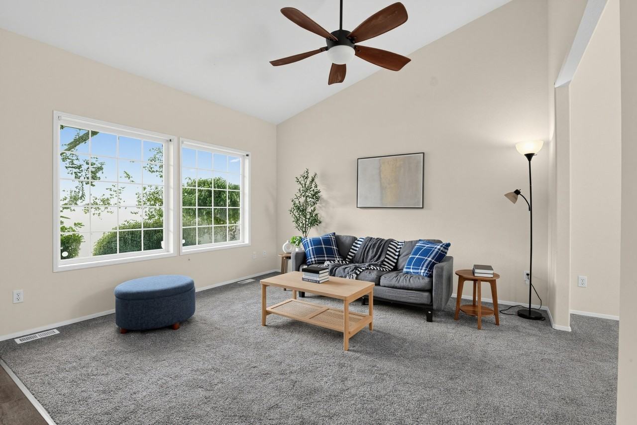 844 W Holbeck Dr #NA - Photo 4 of 20