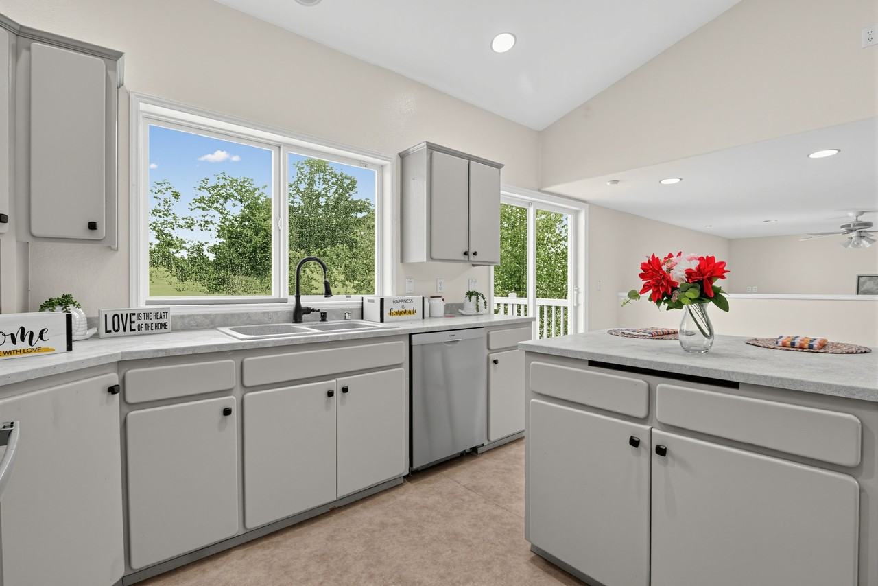 844 W Holbeck Dr #NA - Photo 7 of 20