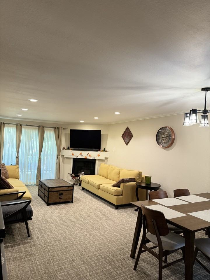 21550 Burbank Blvd #217 - Photo 4 of 19