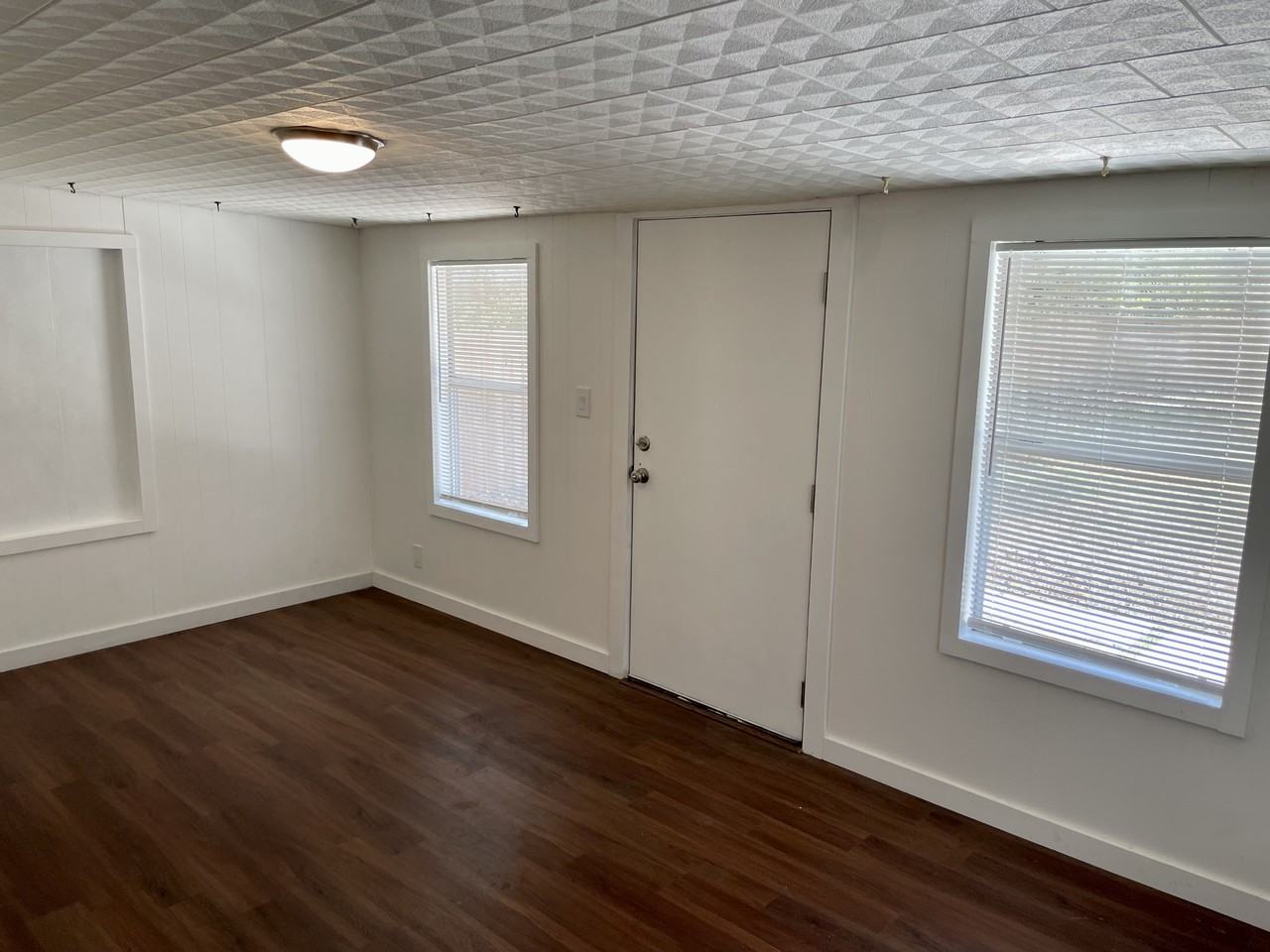 7509 Delafield Ln #NA - Photo 7 of 14