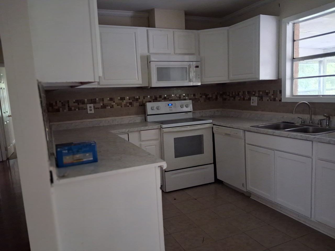 110 Old Wheeler Ct #NA - Photo 6 of 10