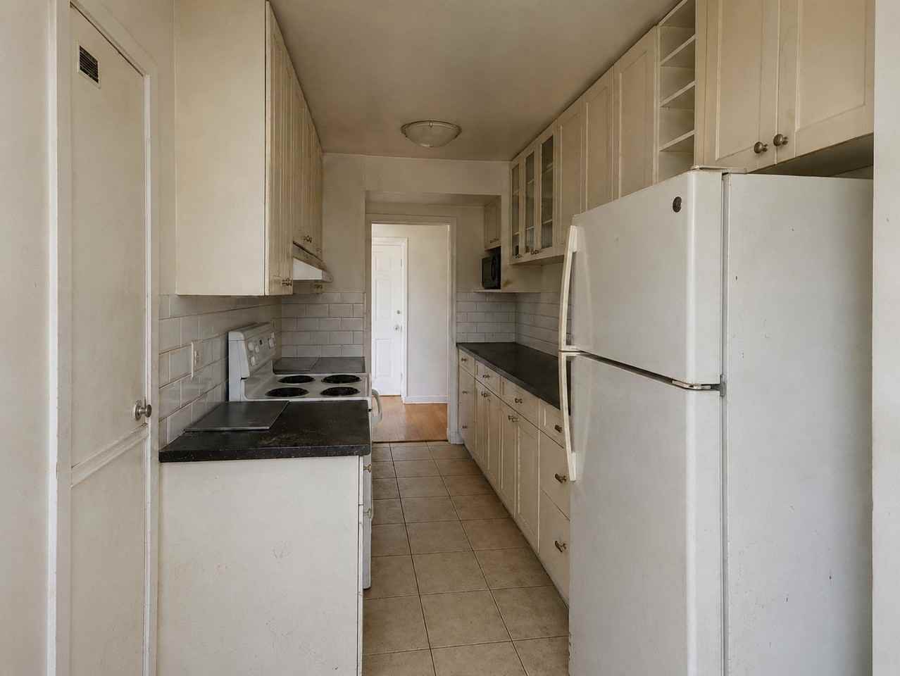 1116 Pendrell Street #A - Photo 2 of 4
