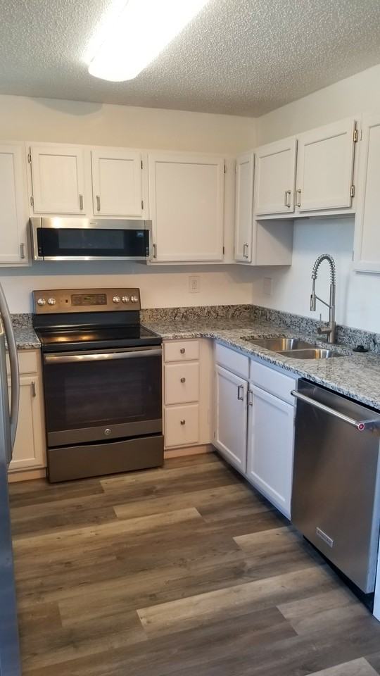 103 Vixen Cir #I - Photo 2 of 21
