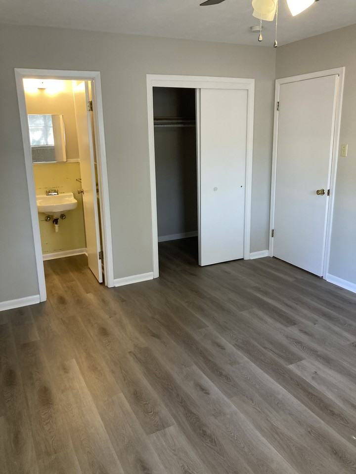 406 Gifford #NA - Photo 2 of 15