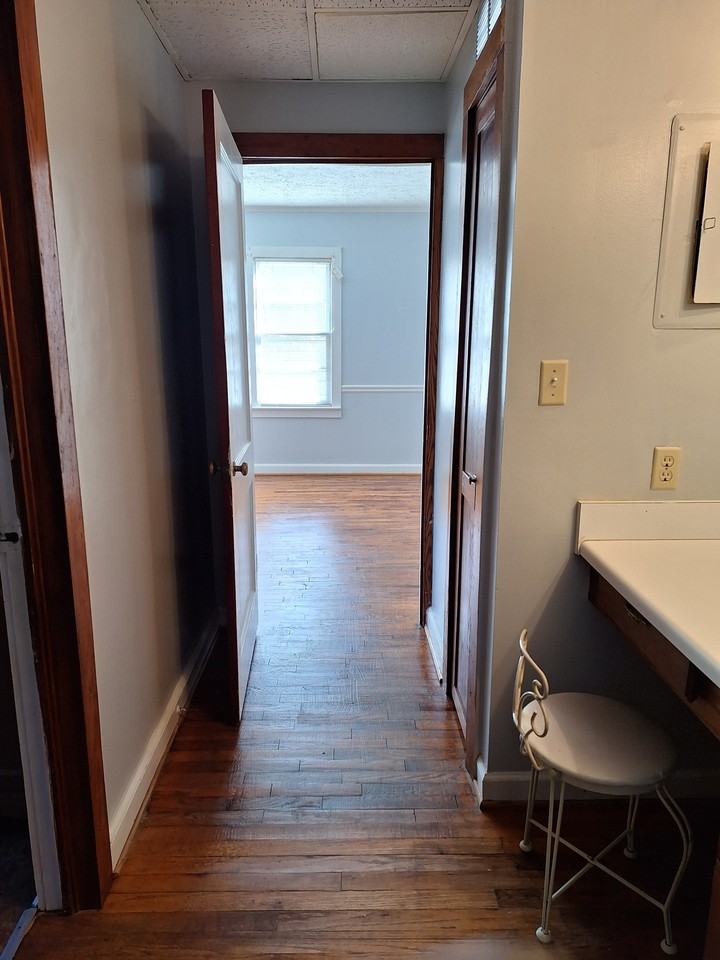 1680 W Sandtown Rd Sw - Photo 6 of 9