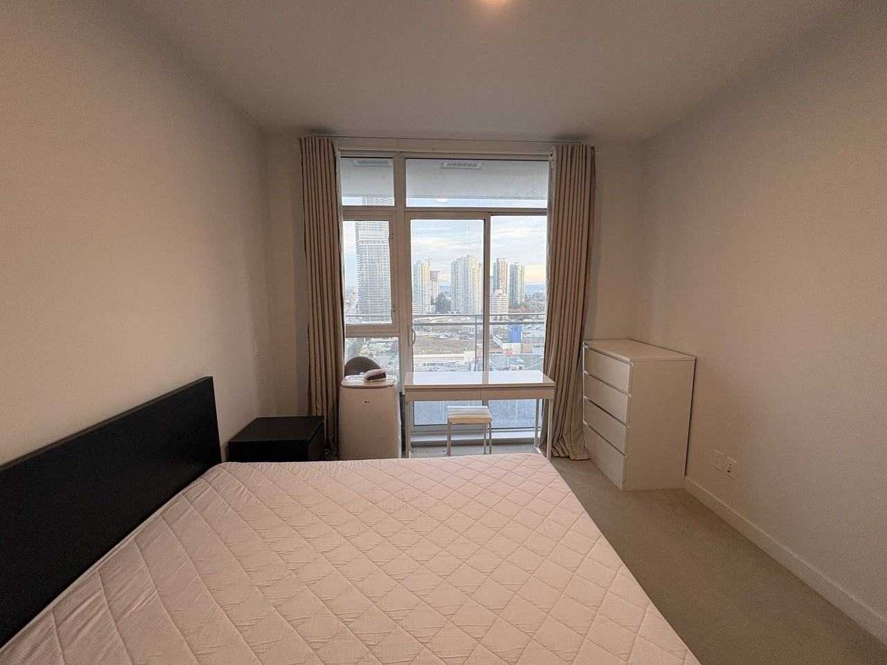 4688 Kingsway #2608 - Photo 7 of 22