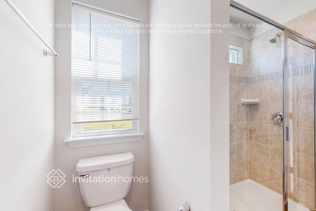 335 Kennerly Center Dr - Photo 4 of 21