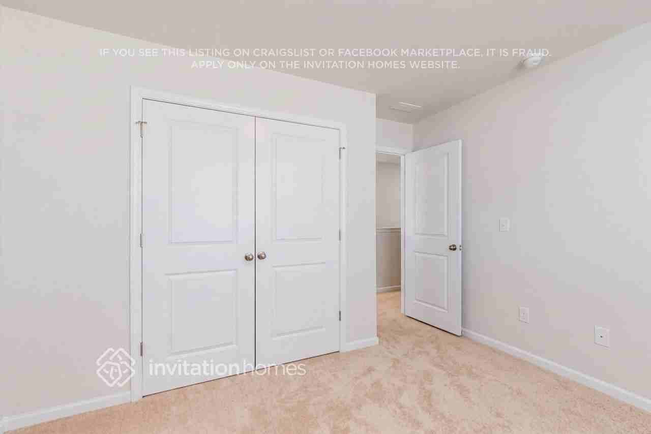 335 Kennerly Center Dr - Photo 5 of 21