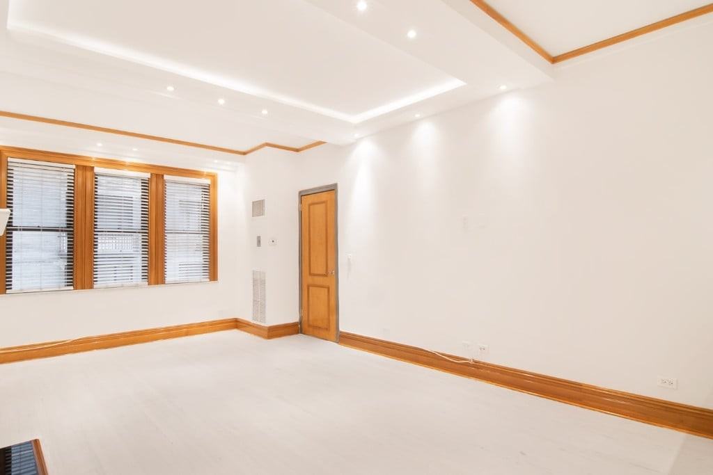 145  West 58th Street #7M - Photo 3 of 9