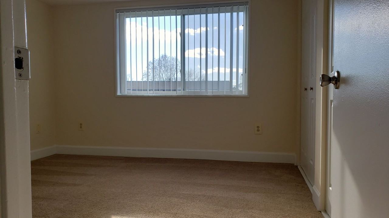 Hewitt Gardens Apartments - Photo 7 of 15