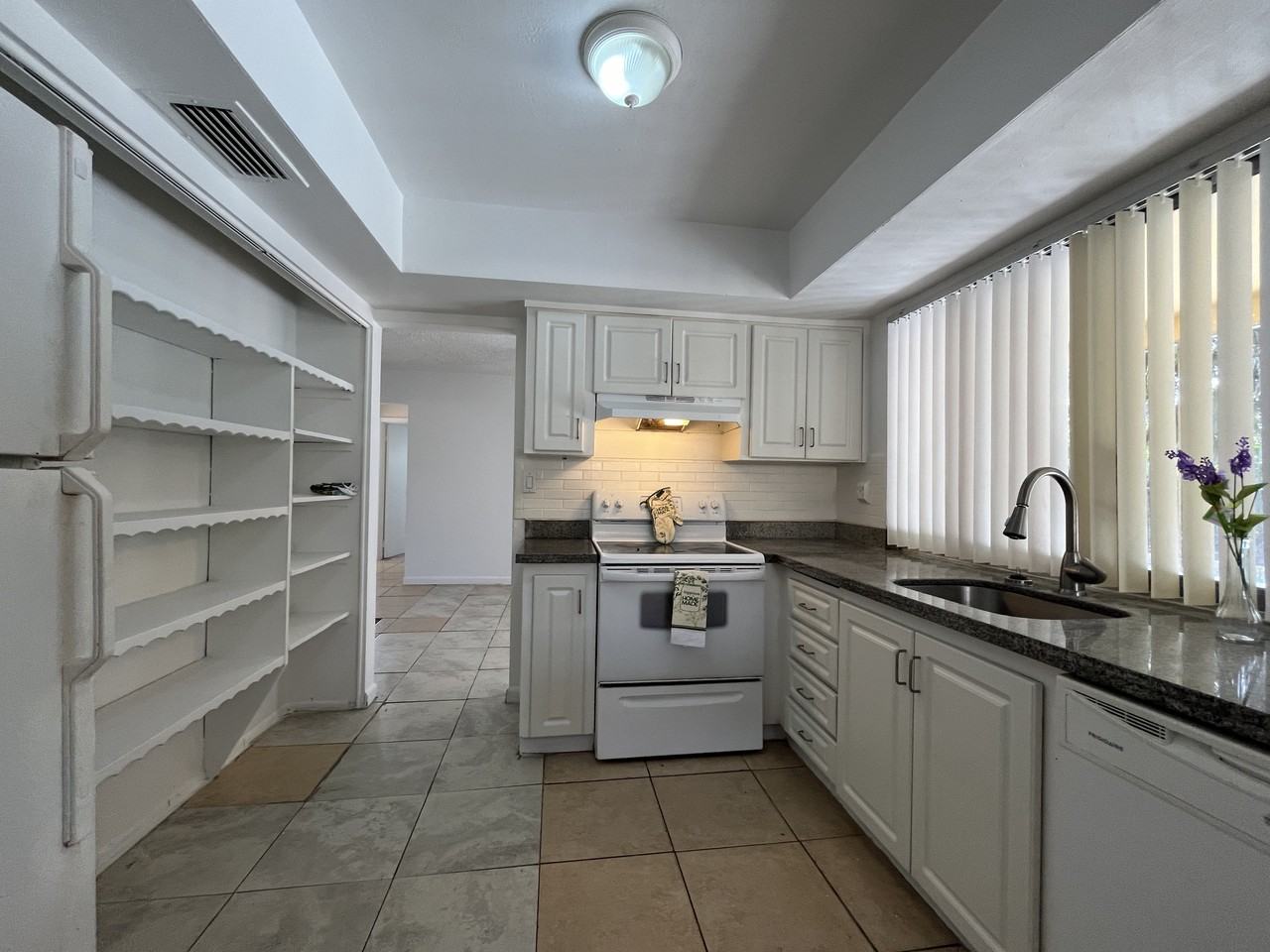 7000 Nw 22nd St #403 - Photo 5 of 41