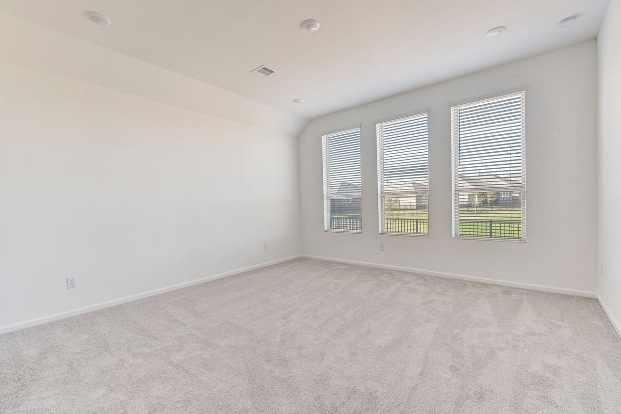 2517 Seneca Lake Dr #1 - Photo 5 of 17
