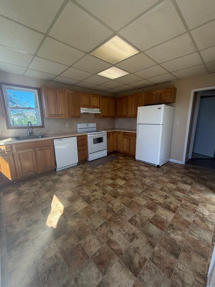 2130 Siegfried Ave #2 - Photo 4 of 10