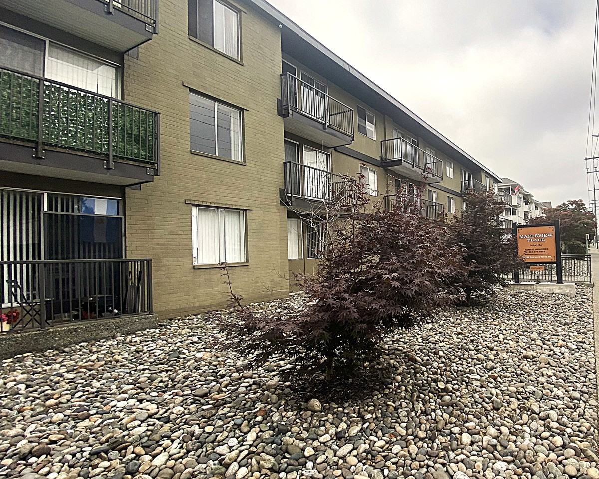 Mapleview Place - Photo 3 of 18