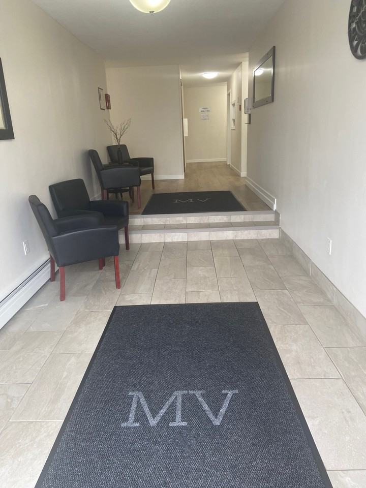 Mapleview Place - Photo 4 of 18