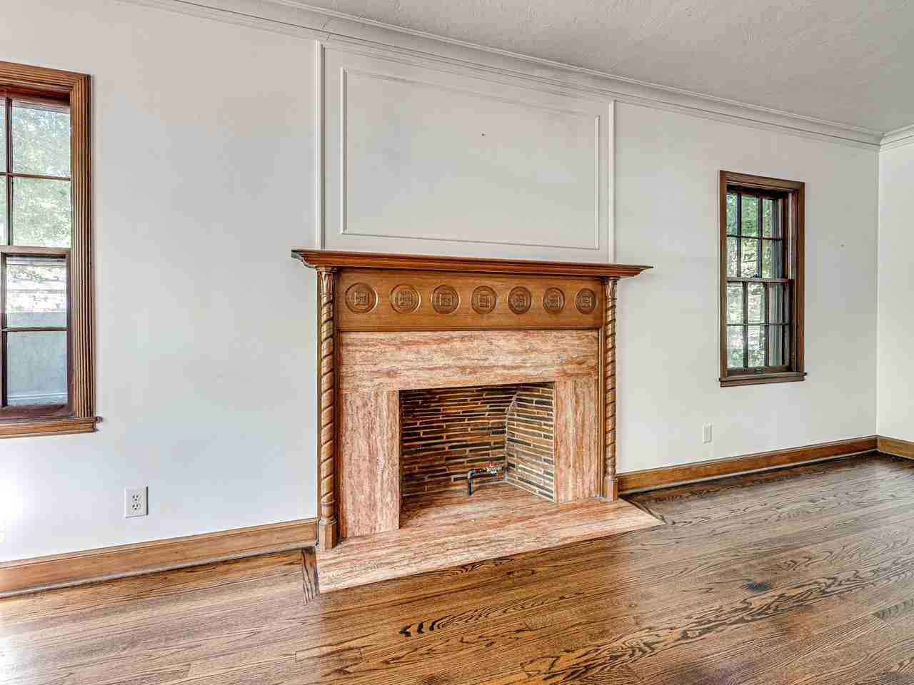 836 Nw 39th St #1 - Photo 7 of 50