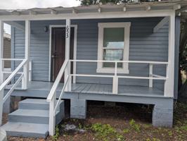 featured image of 653 Singleton Ct #1