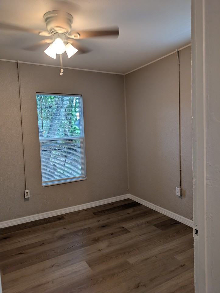 653 Singleton Ct #1 - Photo 7 of 11