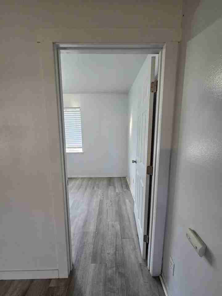 1070 Mckinley Ave #13 - Photo 2 of 30