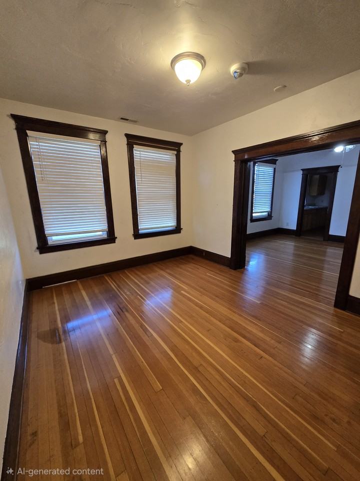 416 W Lewis St #107 - Photo 2 of 36