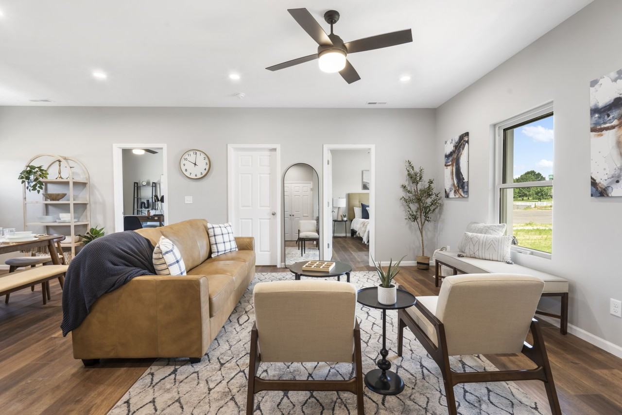 134 W Ledgestone Dr #1 - Photo 5 of 17