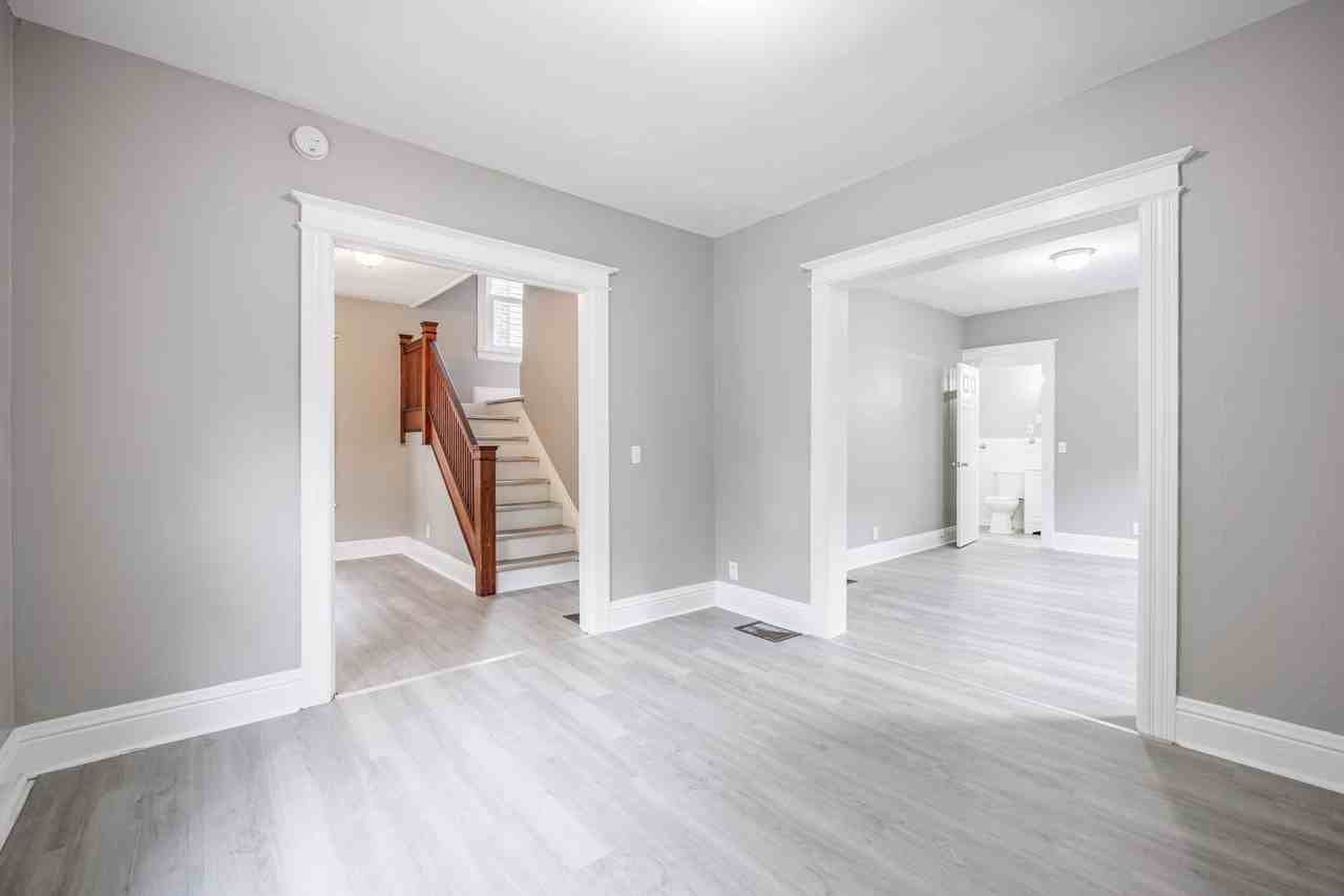 816 Goodman St S Frnt - Photo 7 of 18