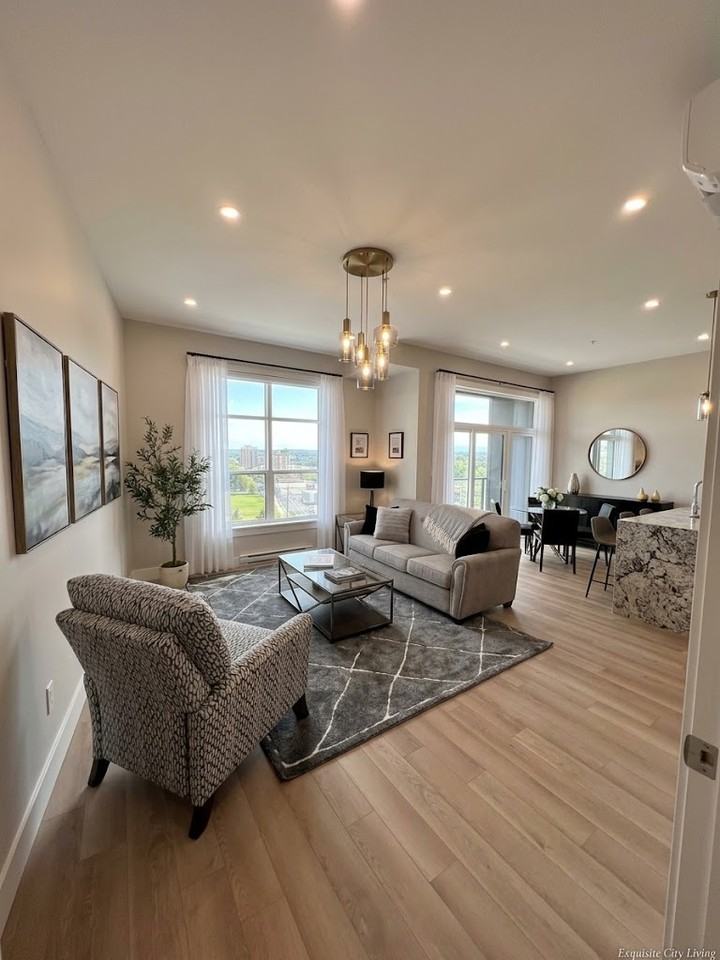 165 McLaughlin Dr. - Photo 2 of 14