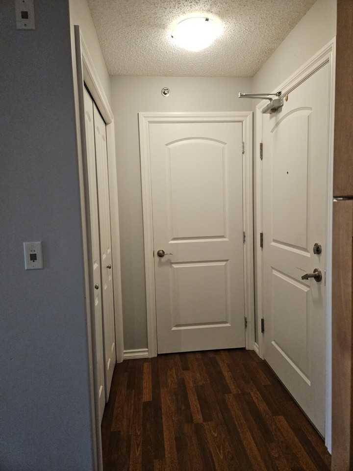 Villagio Court 303B - Photo 6 of 12