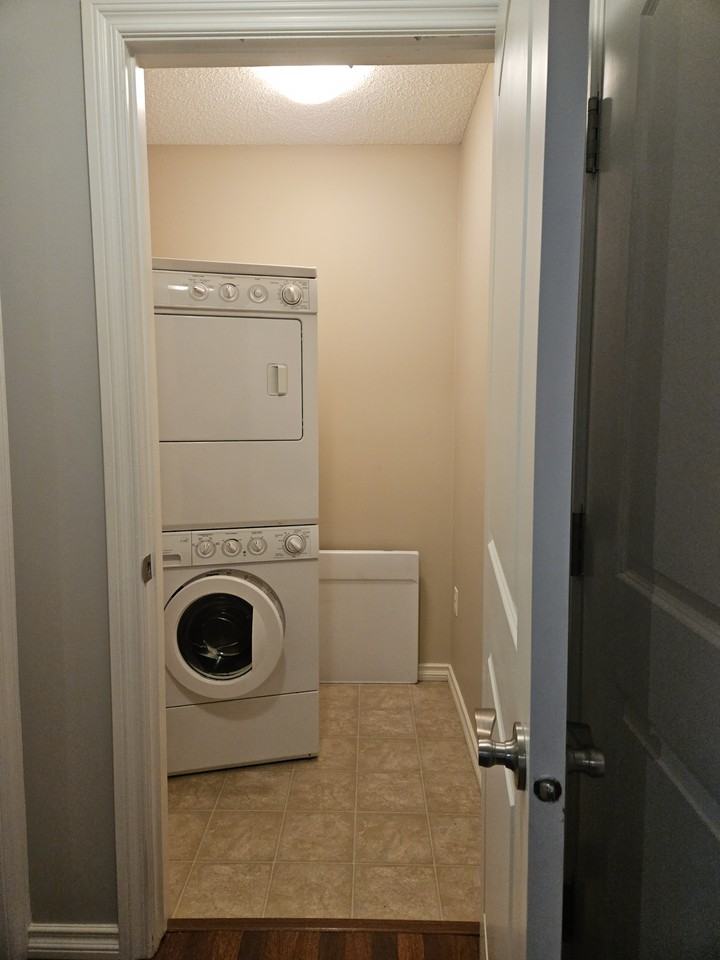 Villagio Court 303B - Photo 7 of 12