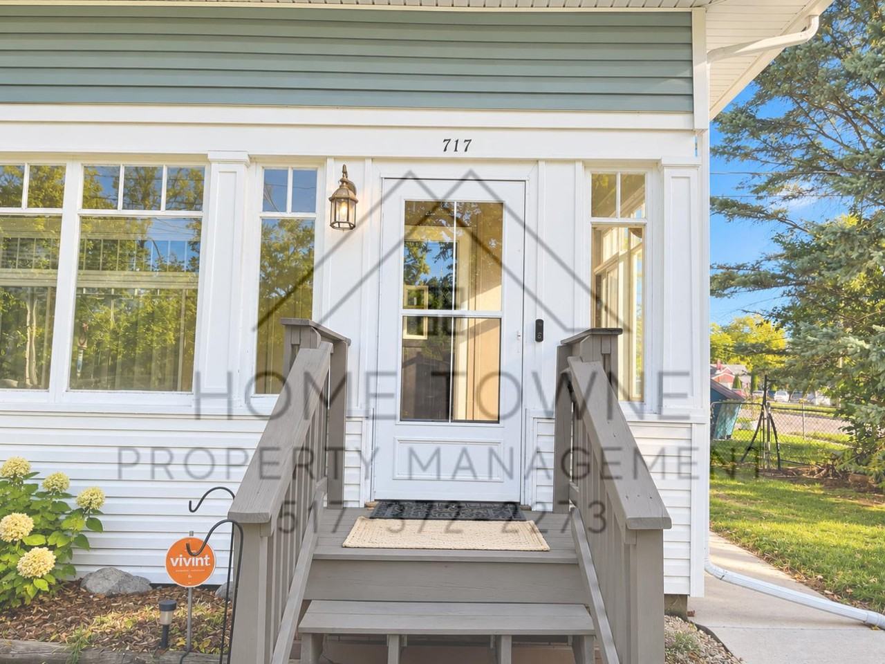 717 E Willard Ave - Photo 3 of 11