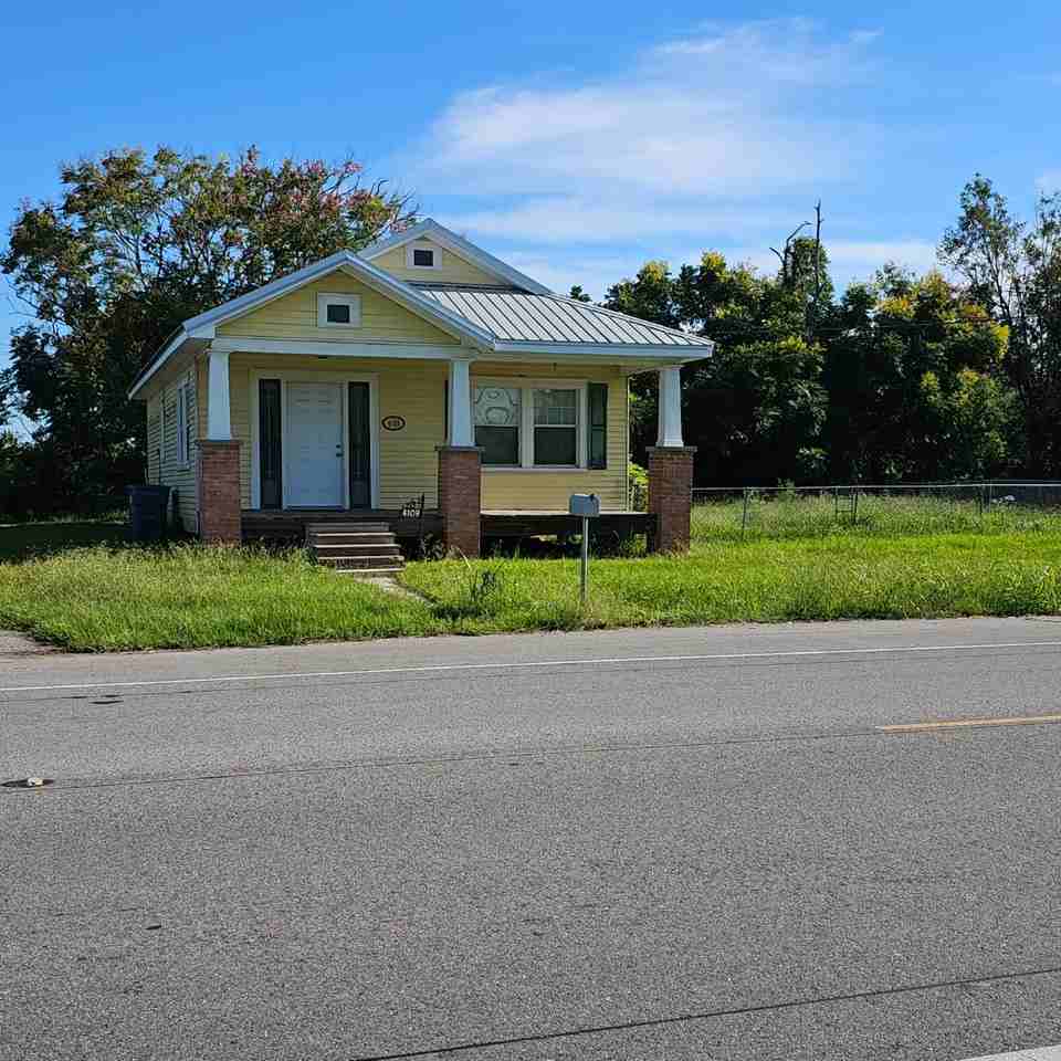 4109 Highway 1 - Photo 2 of 11