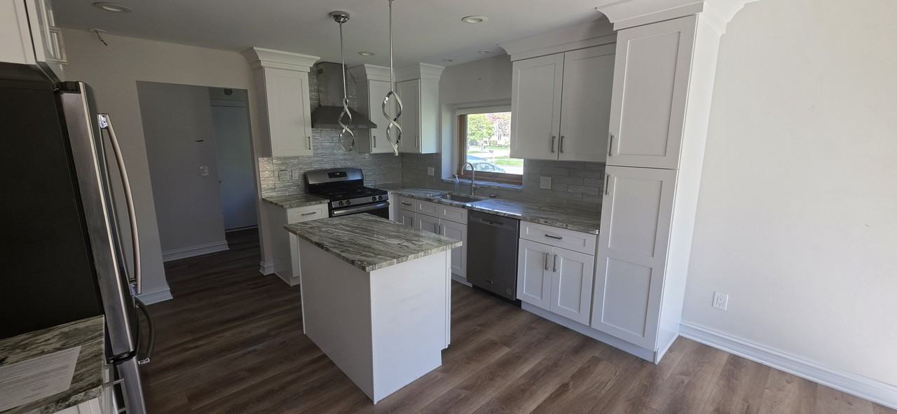 2664 Woodford Dr #1 - Photo 4 of 18