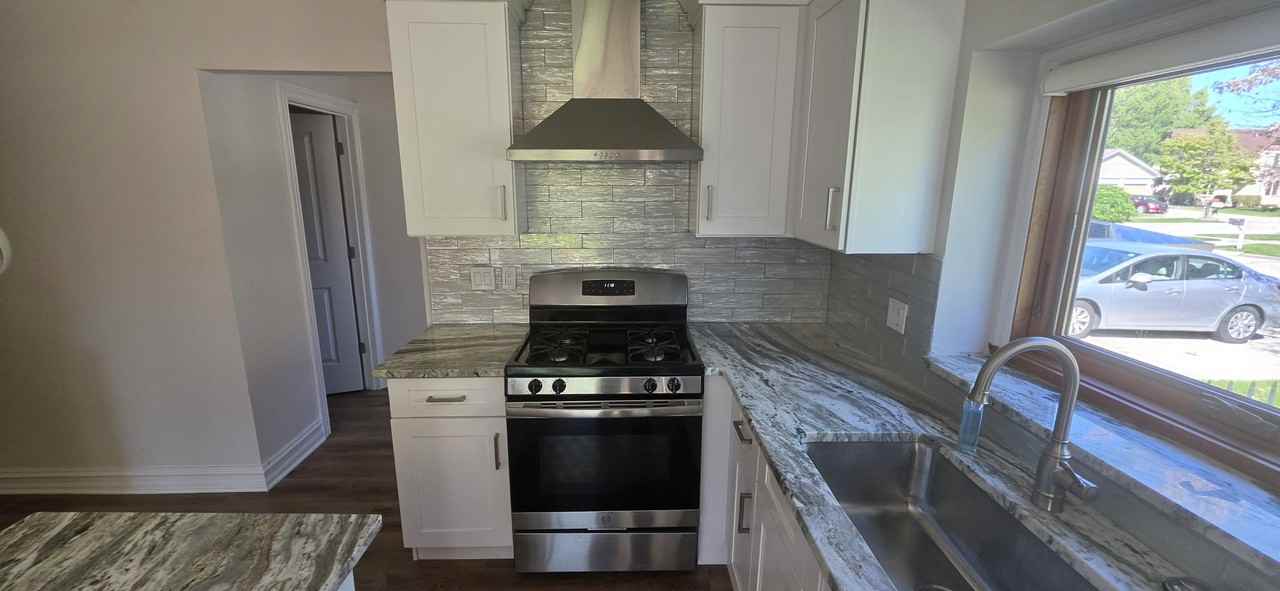 2664 Woodford Dr #1 - Photo 5 of 18