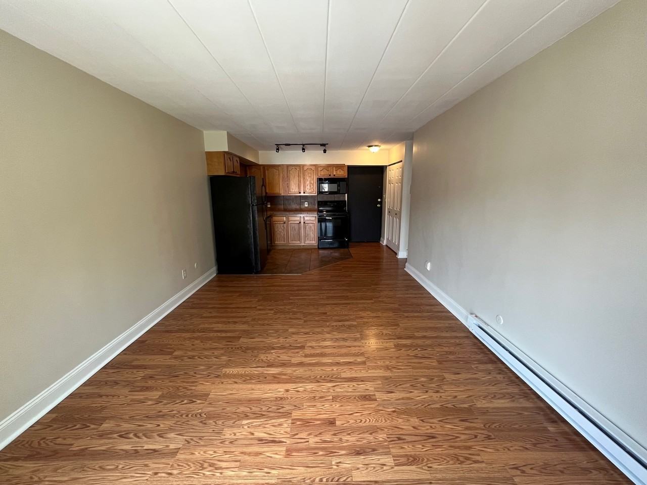 151 Robinson St #34 - Photo 3 of 20