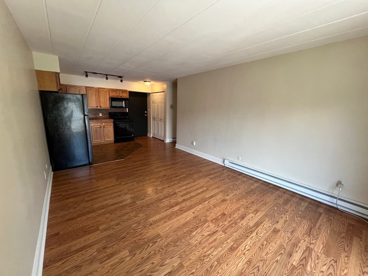 151 Robinson St #34 - Photo 4 of 20